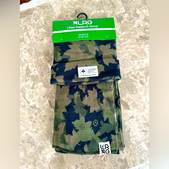 NWT Lifted Research Group (LRG) Camo Beanie and Scarf Set (OS) - Picture 1 of 9